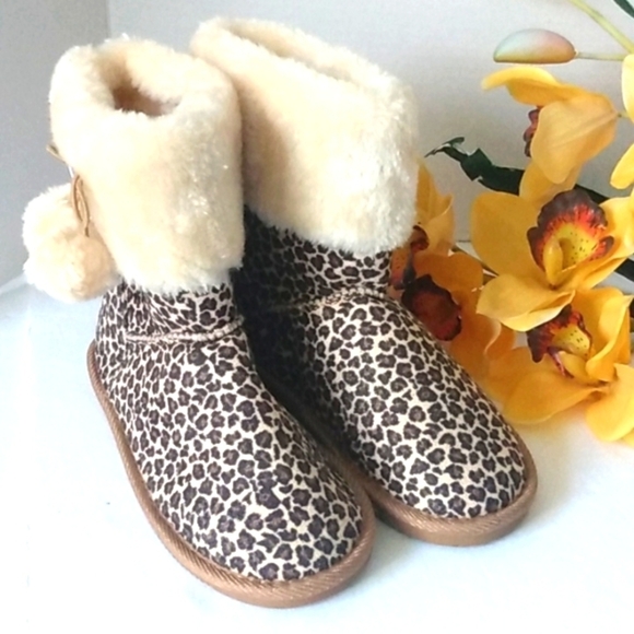 US SPORT GIRLS LEOPARD FAUX FUR ANKLE BOOTIES SIZE 2 NWOT - Picture 2 of 11
